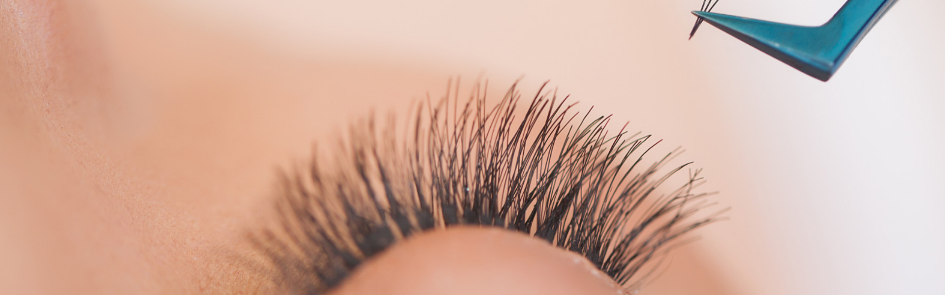 Banner del curso Extensión de Pestañas